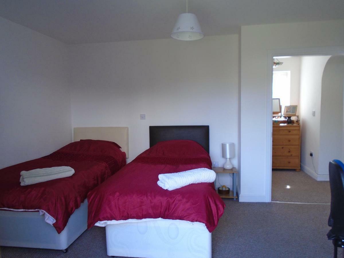 Tea In Liverpool - Private - Quiet - Ground Floor - En-Suite - Walk-In-Shower Экстерьер фото
